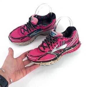 Women’s pink Brooks Adrenaline GTS14 size 7.5‎